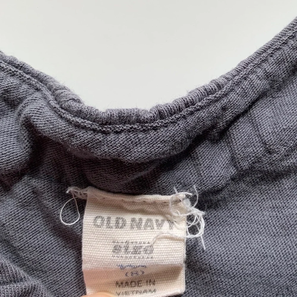 Old navy ruffle gray tank top size 8